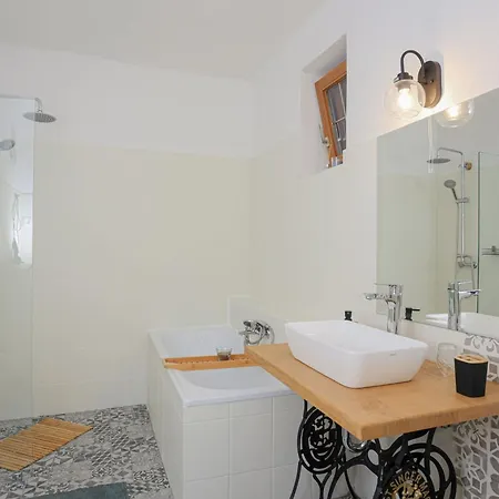 Apartmán Fekete Golya Fogado Gemenc Szekszárd
